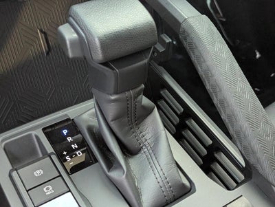 2024 Toyota Tacoma 4WD 4WD SR5 Double Cab 5' Bed AT (Natl)