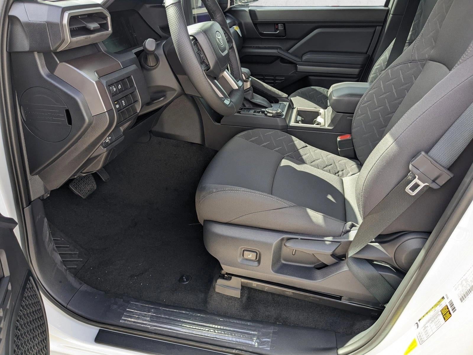 2024 Toyota Tacoma 4WD 4WD SR5 Double Cab 5' Bed AT (GS)