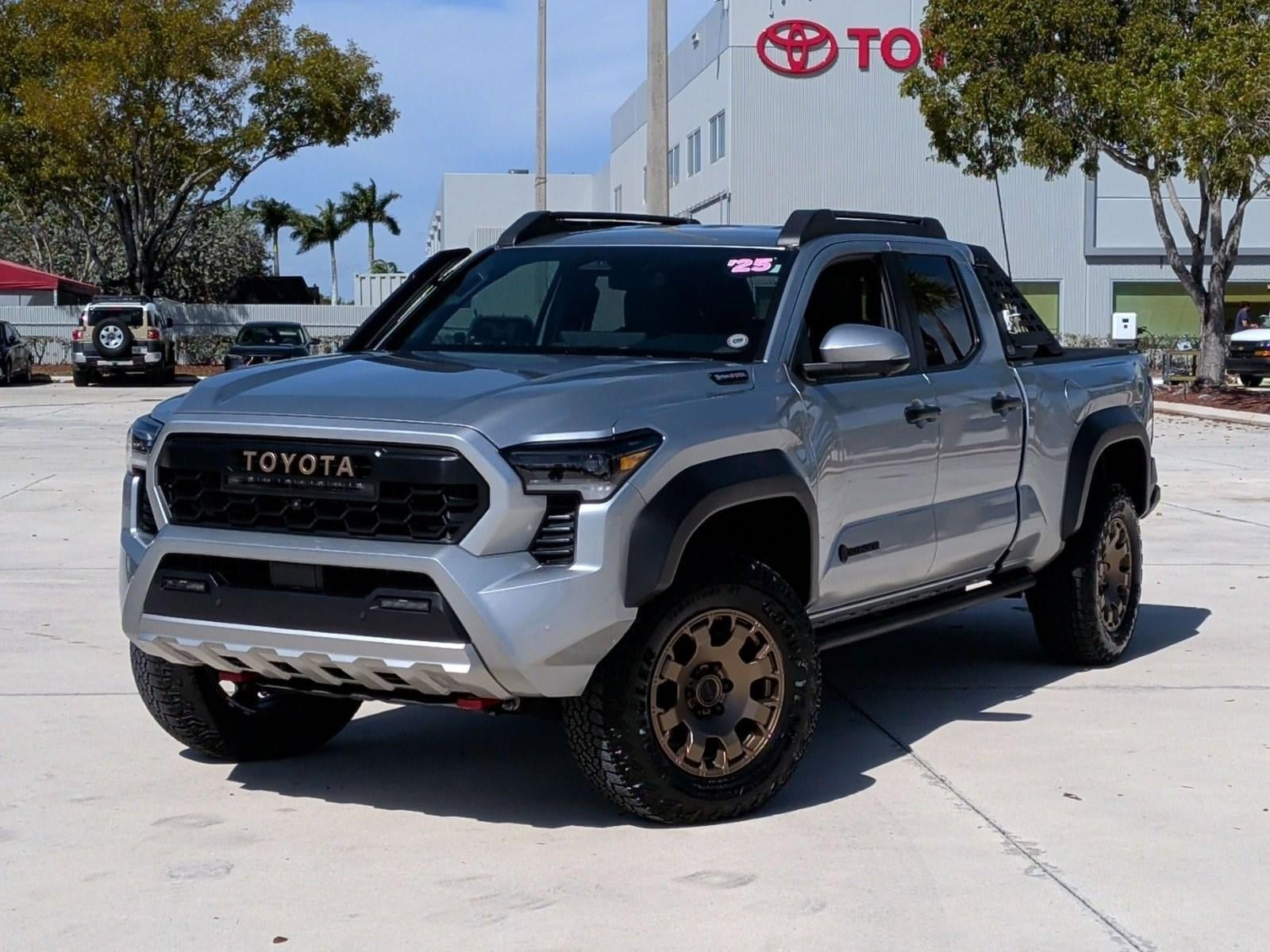 2025 Toyota Tacoma 4WD 4WD Trailhunter Hybrid Double Cab 6' Bed AT (Natl)