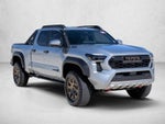 2025 Toyota Tacoma 4WD 4WD Trailhunter Hybrid Double Cab 6' Bed AT (Natl)