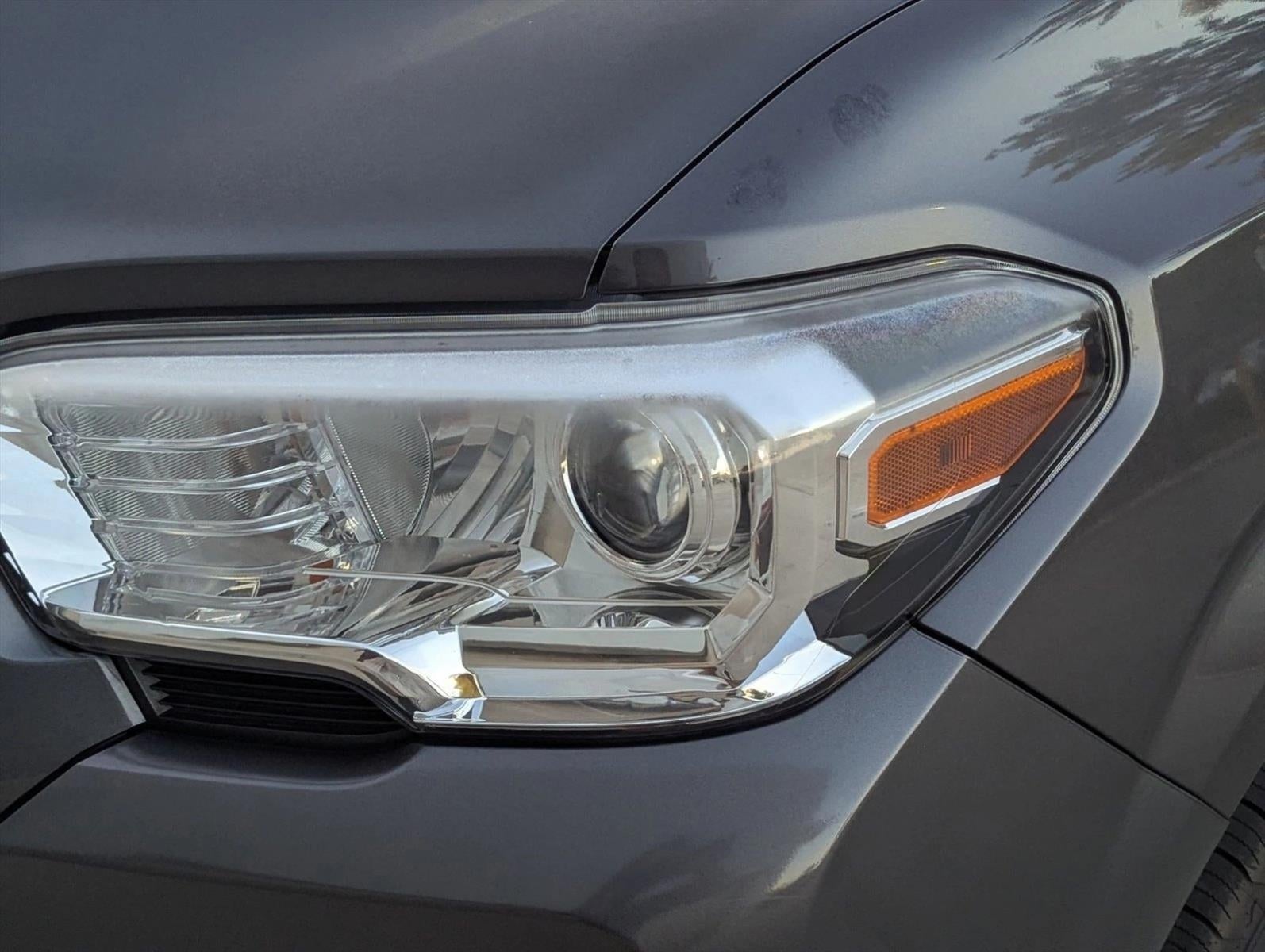 2022 Toyota Tacoma 2WD 2WD SR5 Access Cab 6' Bed I4 AT (Natl)