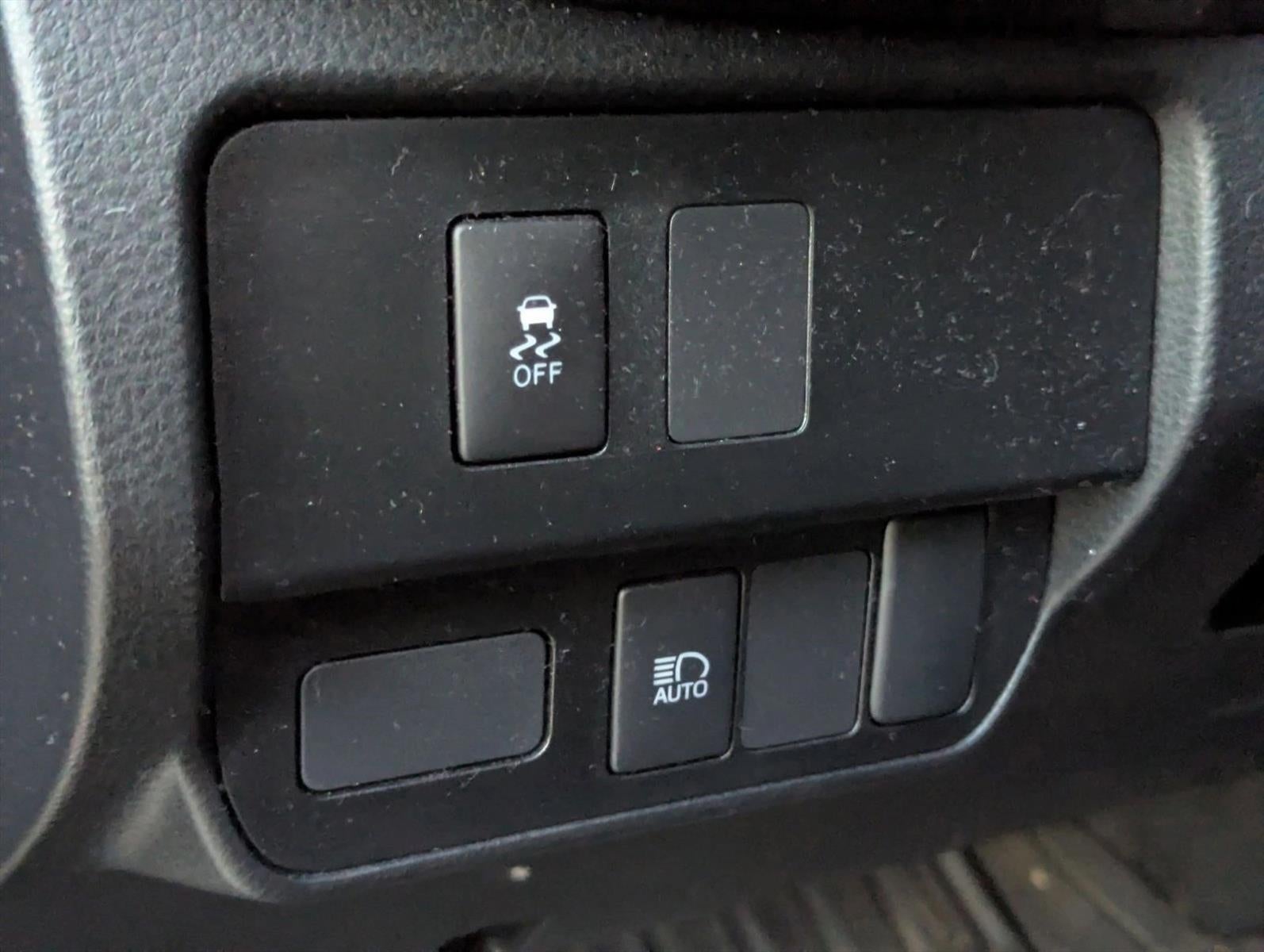 2022 Toyota Tacoma 2WD 2WD SR5 Access Cab 6' Bed I4 AT (Natl)