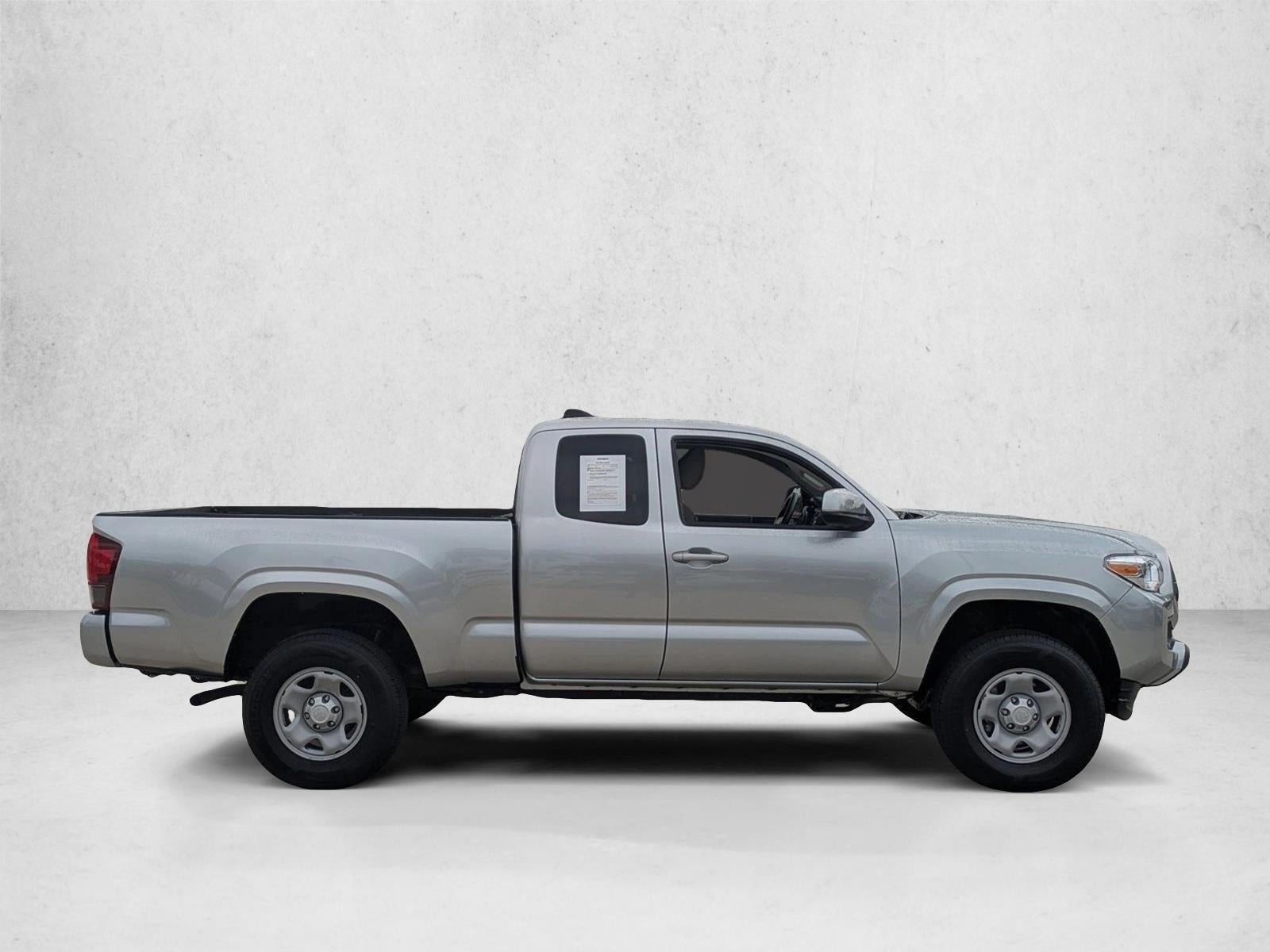 2022 Toyota Tacoma 4WD 4WD SR Access Cab 6' Bed V6 AT (SE)