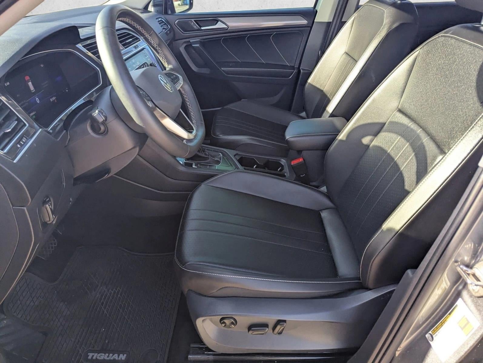 2022 Volkswagen Tiguan 2.0T SE FWD