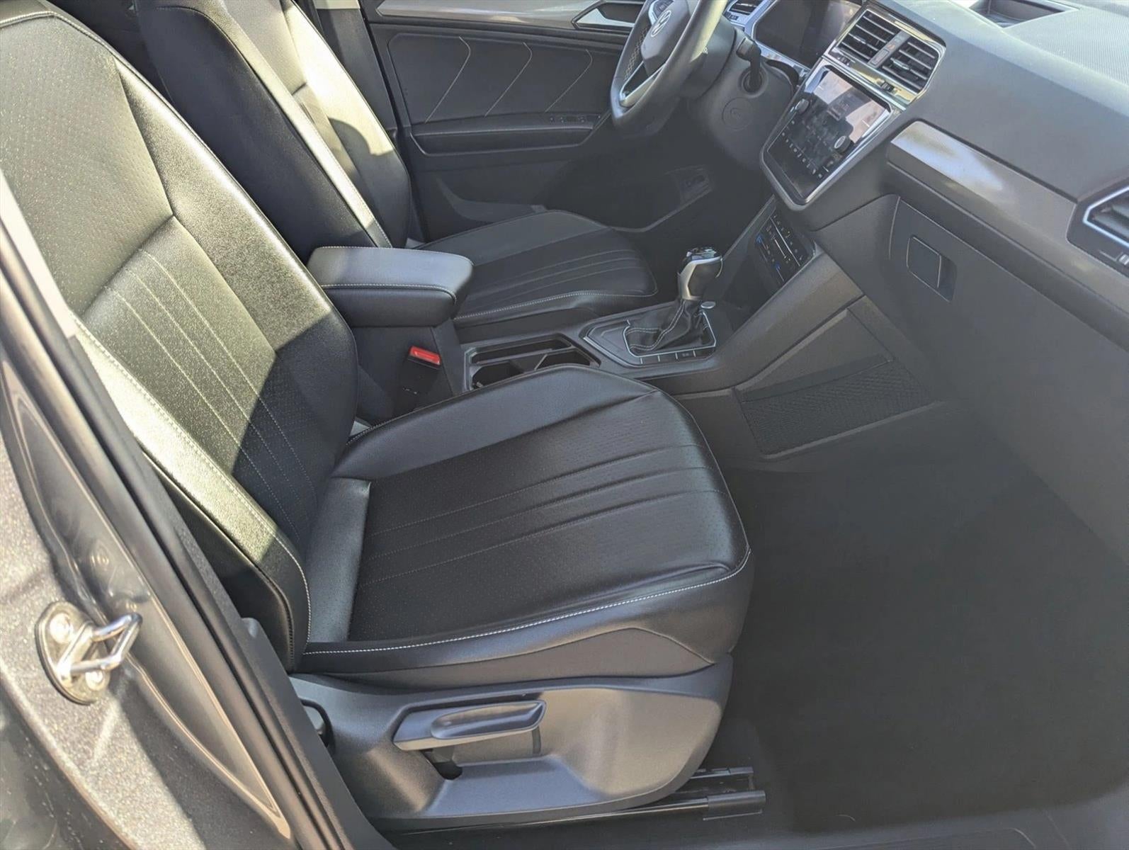 2022 Volkswagen Tiguan 2.0T SE FWD