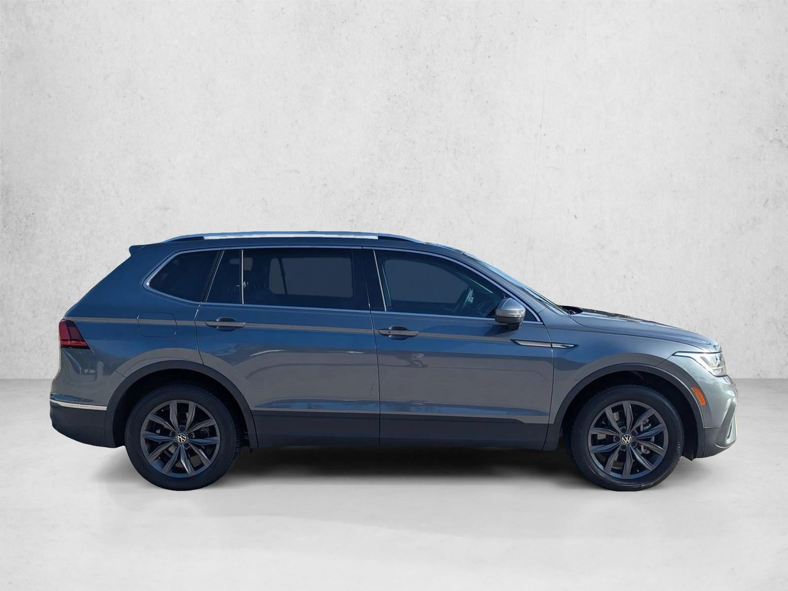 2022 Volkswagen Tiguan 2.0T SE FWD