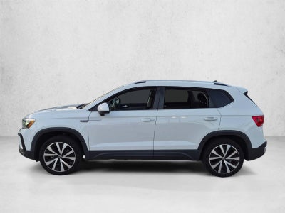 2022 Volkswagen Taos SE FWD