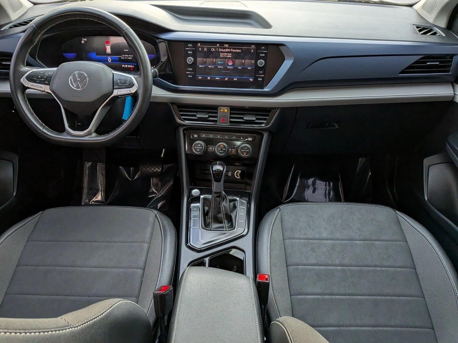 2024 Volkswagen Taos SE FWD