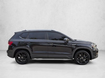 2024 Volkswagen Taos SE FWD