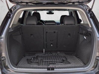 2024 Volkswagen Taos SE FWD