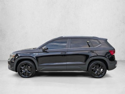 2024 Volkswagen Taos SE FWD