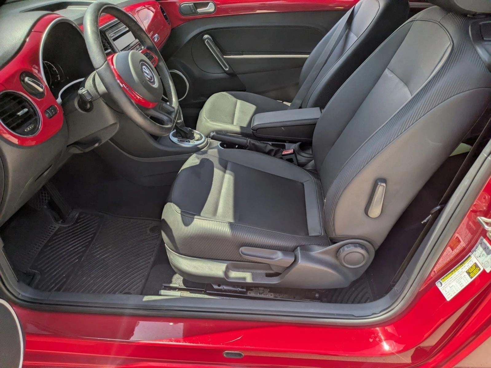 2015 Volkswagen Beetle Convertible 2dr Auto 1.8T Classic PZEV