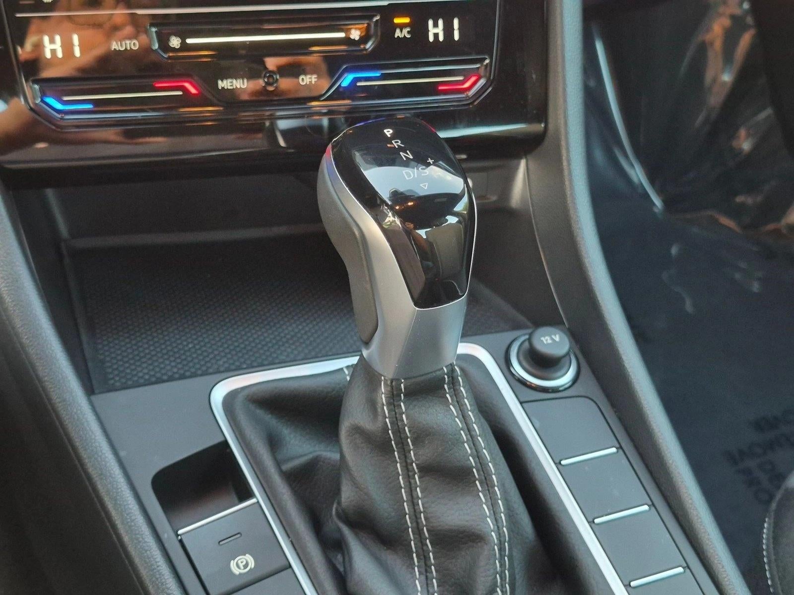 2025 Volkswagen Jetta Sport Auto
