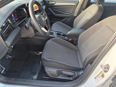 2025 Volkswagen Jetta Sport Auto