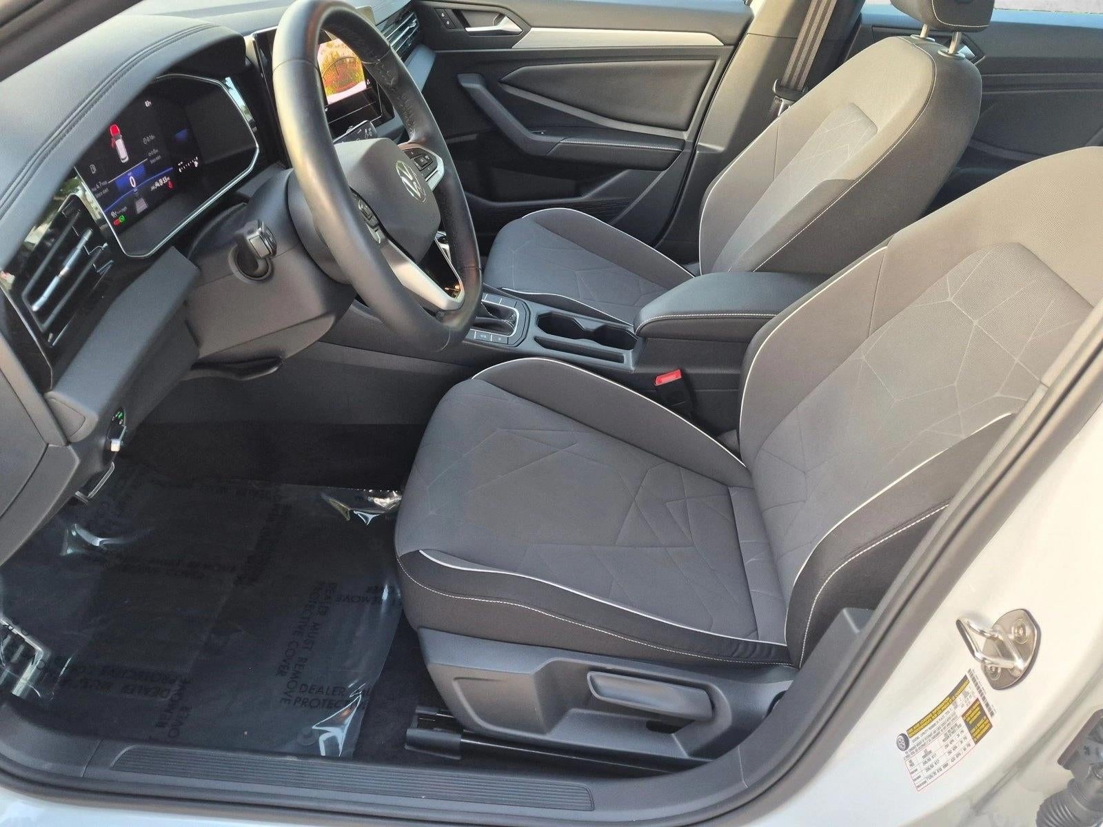 2025 Volkswagen Jetta Sport Auto