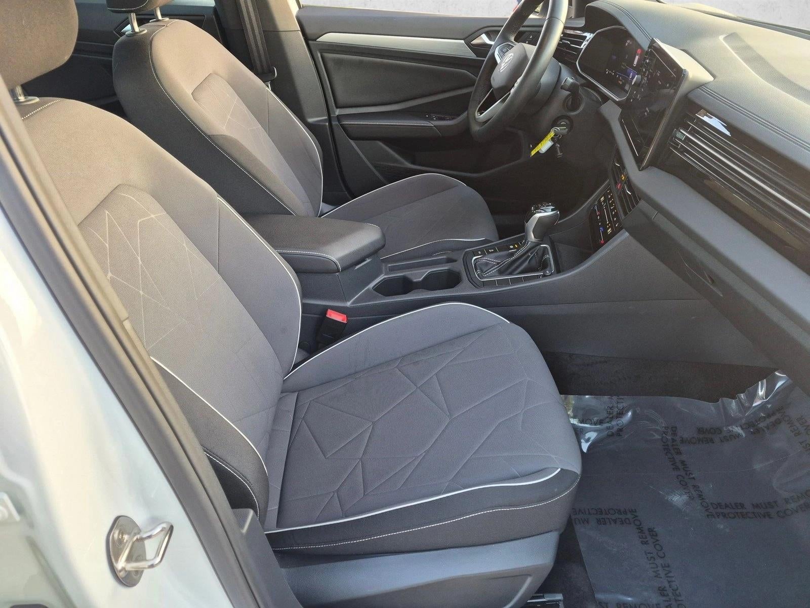 2025 Volkswagen Jetta Sport Auto
