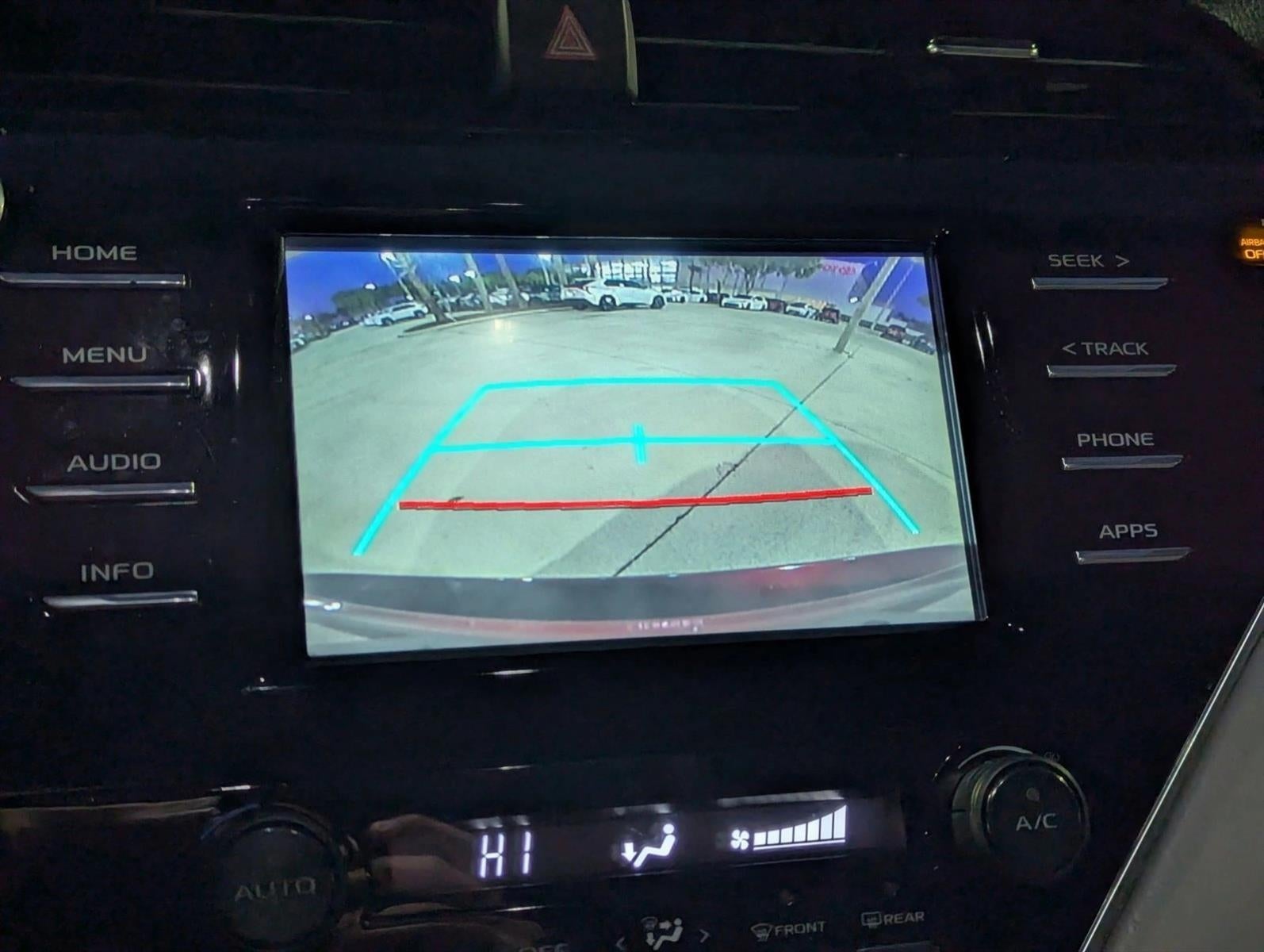 2018 Toyota Camry SE Auto (SE)