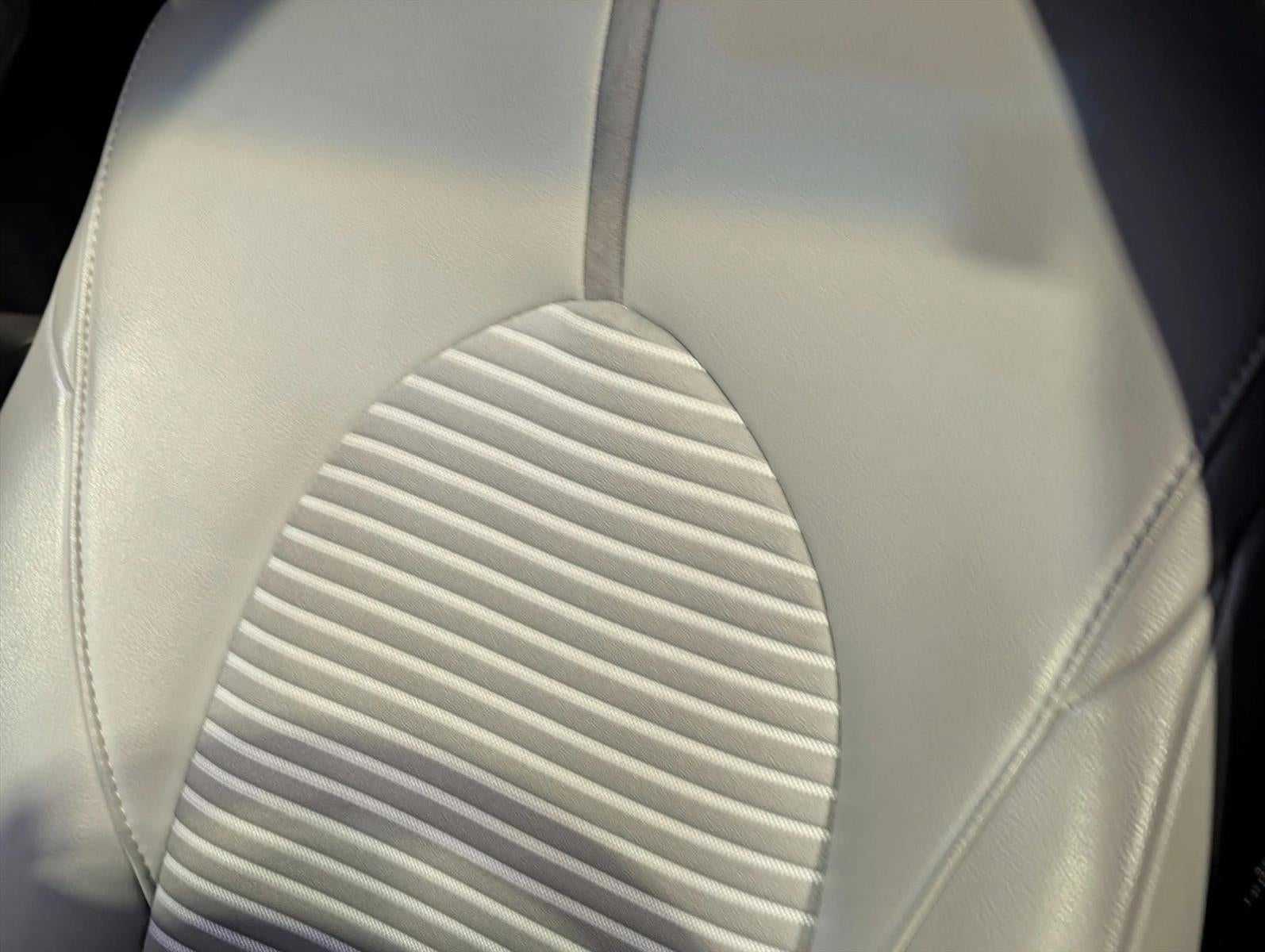 2018 Toyota Camry SE Auto (SE)