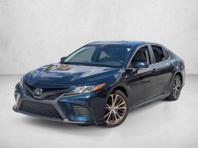 2018 Toyota Camry SE Auto (SE)