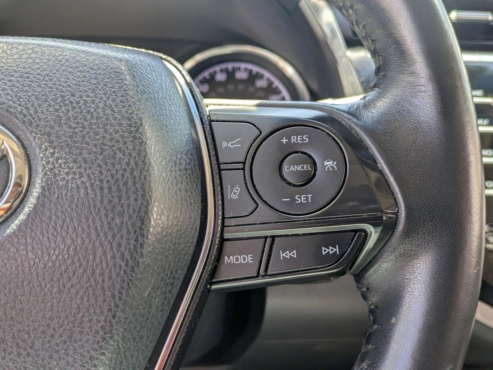 2018 Toyota Camry SE Auto (SE)