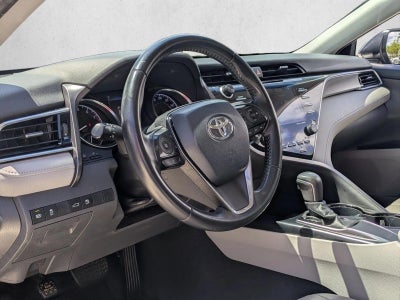 2018 Toyota Camry SE Auto (SE)