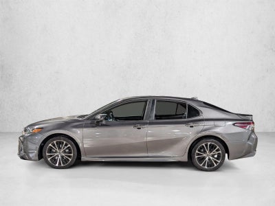 2019 Toyota Camry SE Auto (SE)