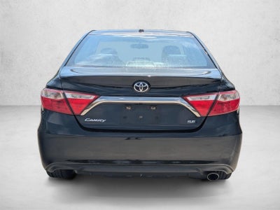 2017 Toyota Camry SE Auto (SE)