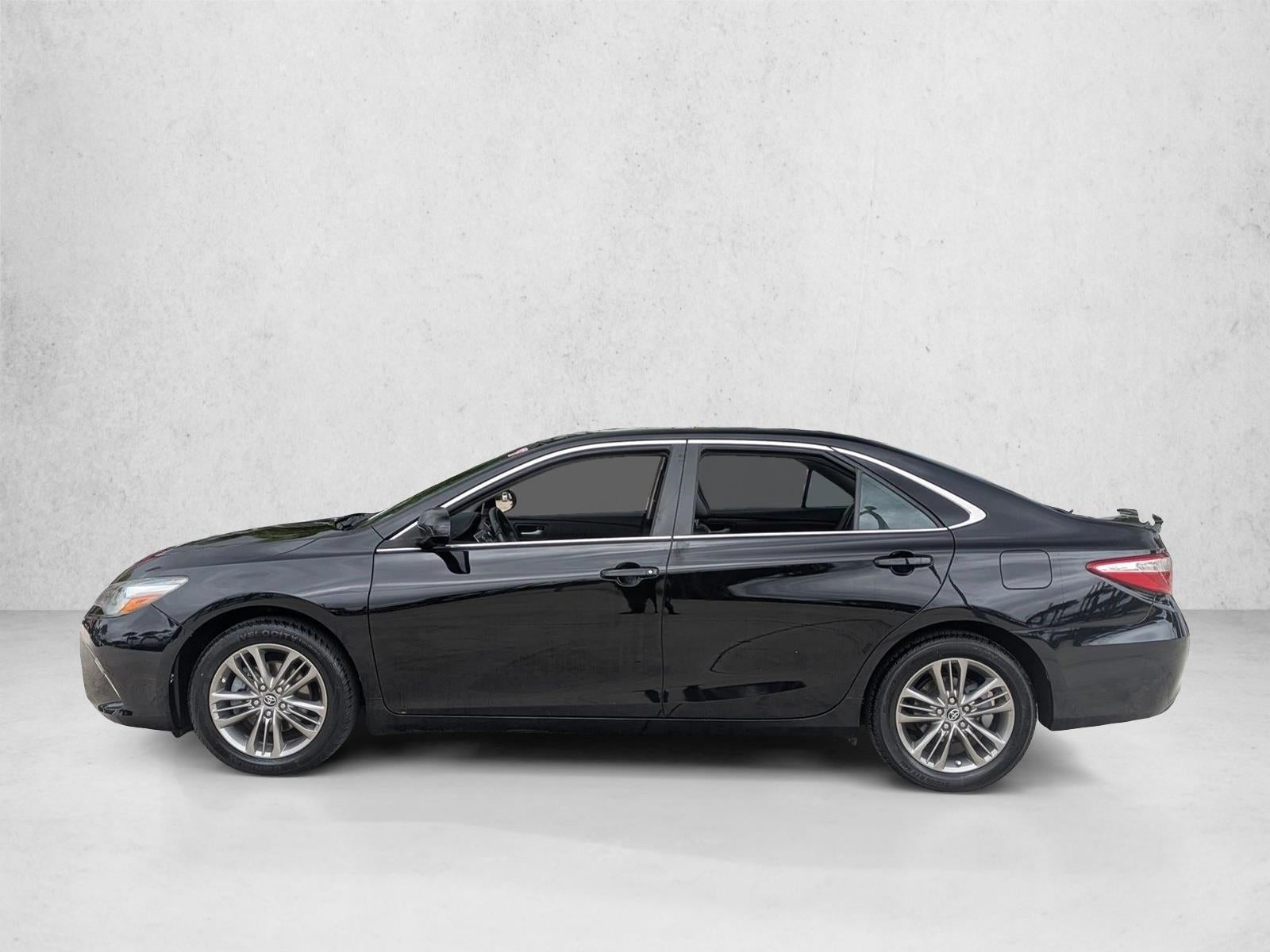 2017 Toyota Camry SE Auto (SE)