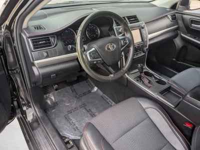 2017 Toyota Camry SE Auto (SE)