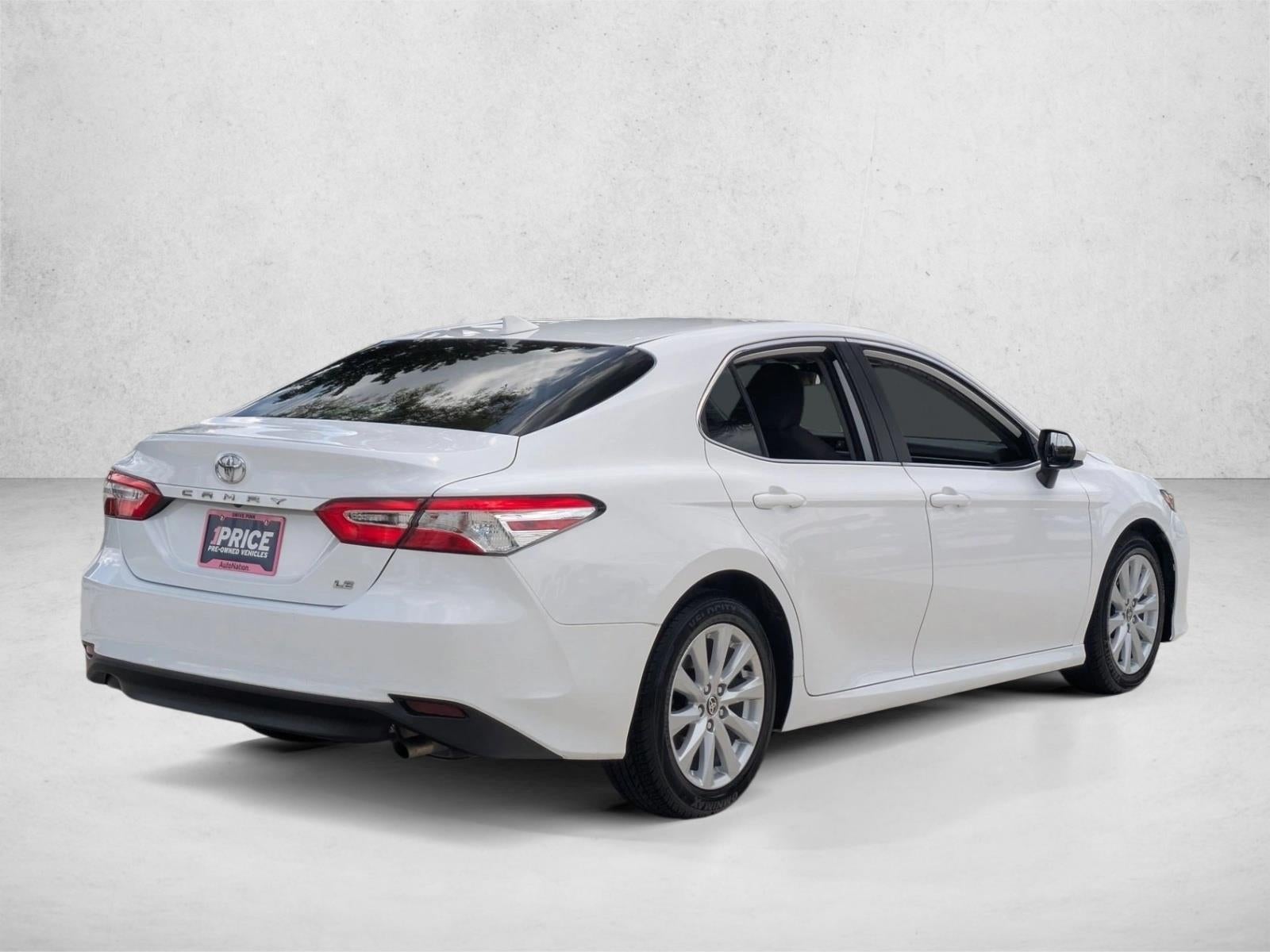 2020 Toyota Camry LE Auto (SE)