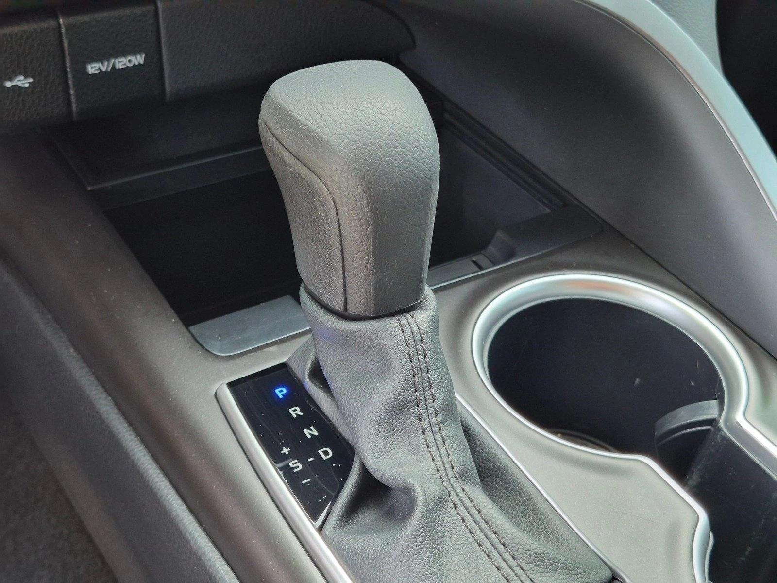 2024 Toyota Camry LE Auto (SE)
