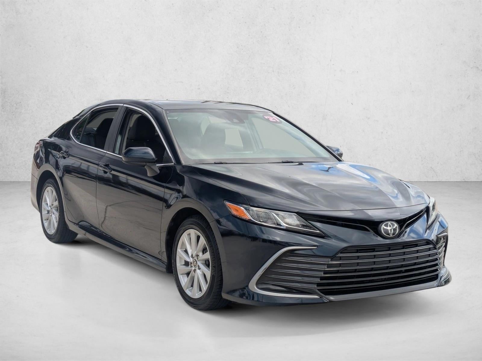 2021 Toyota Camry LE Auto (SE)