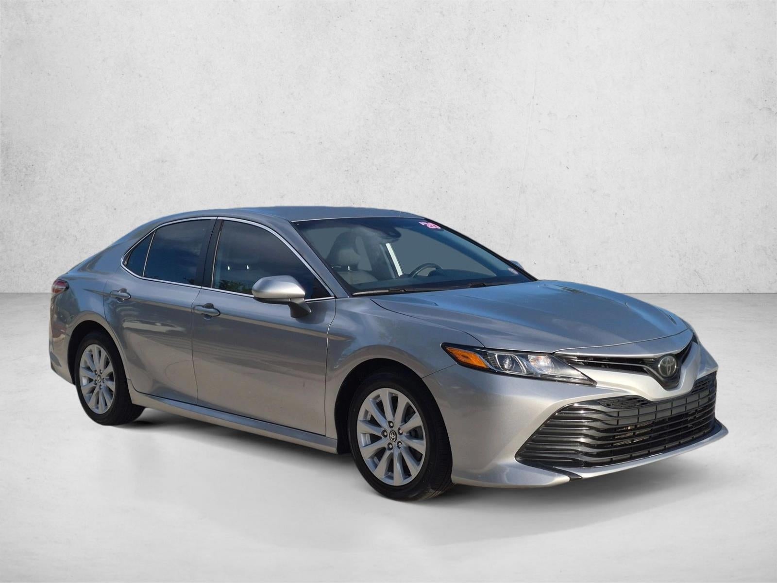 2020 Toyota Camry LE Auto (SE)