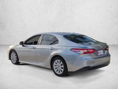 2020 Toyota Camry LE Auto (SE)