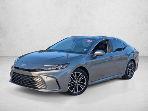 2025 Toyota Camry XLE (SE)