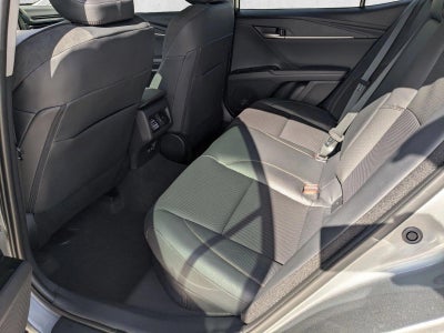 2025 Toyota Camry XLE (SE)