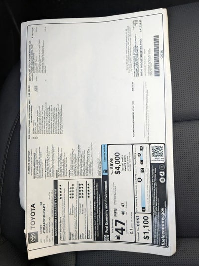 2025 Toyota Camry XLE (SE)