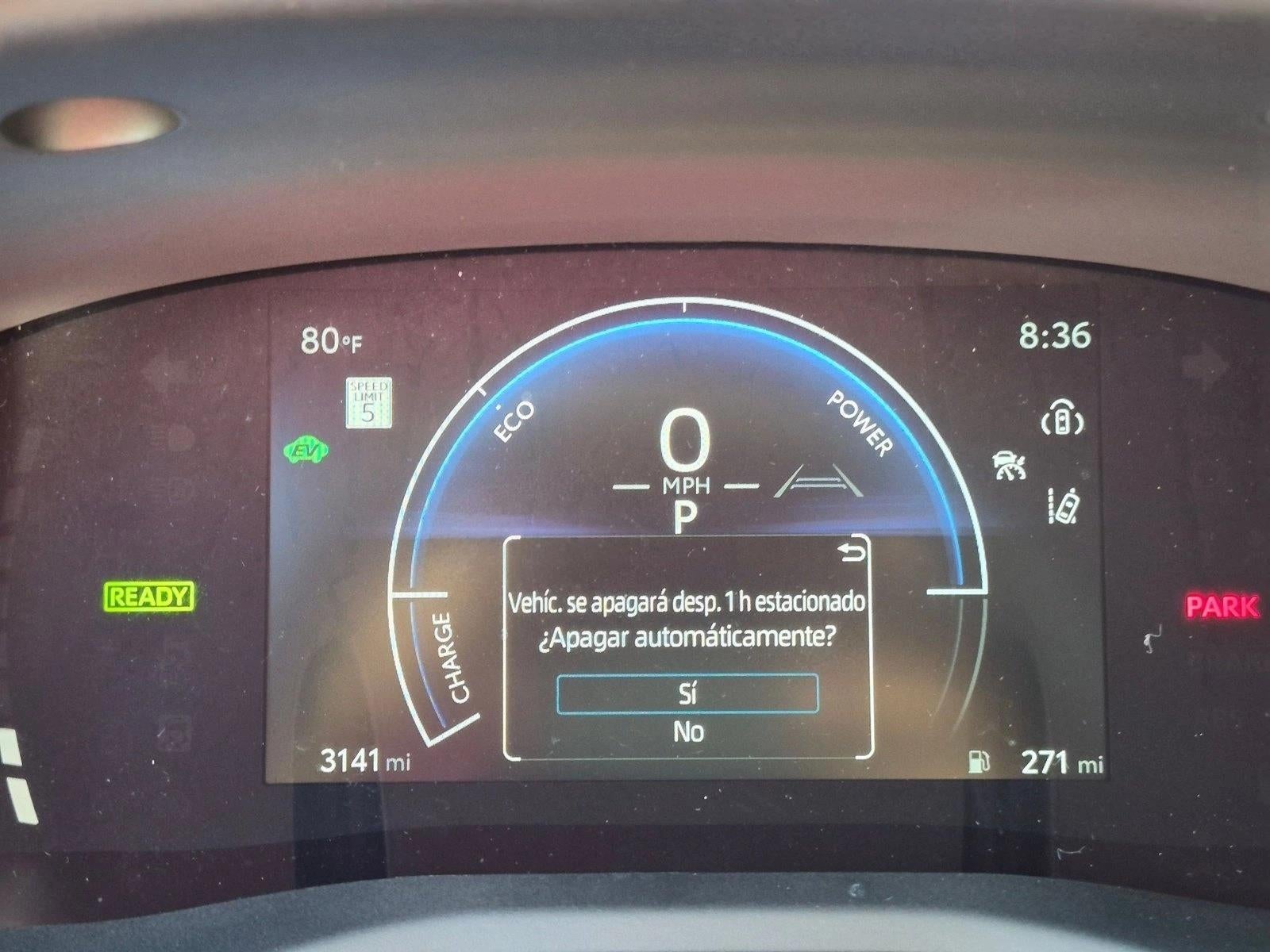 2025 Toyota Camry LE (SE)