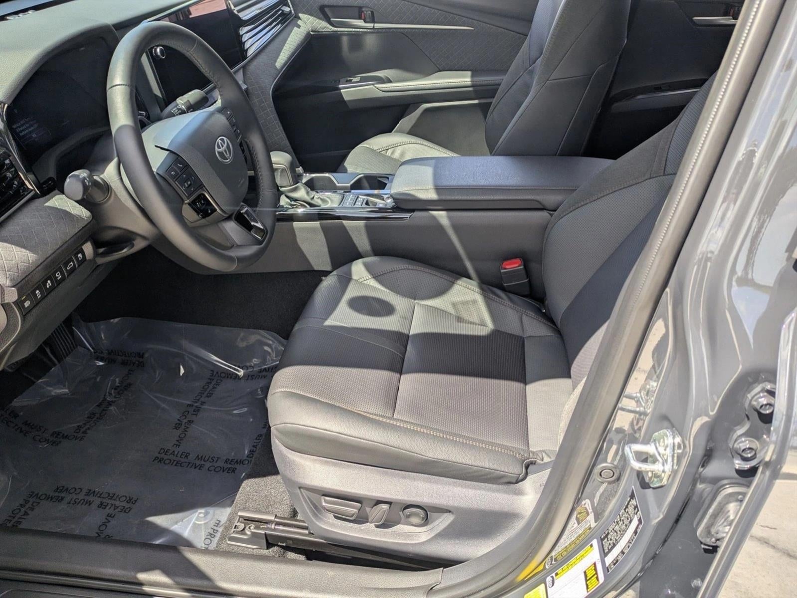 2025 Toyota Camry XLE (SE)