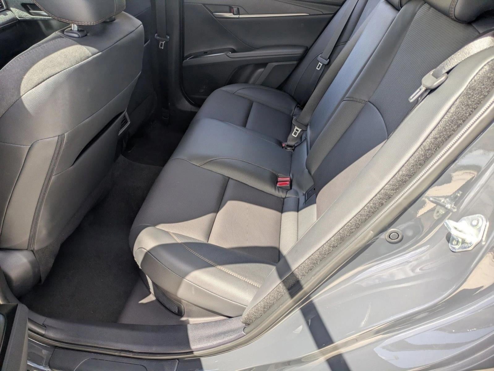 2025 Toyota Camry XLE (SE)