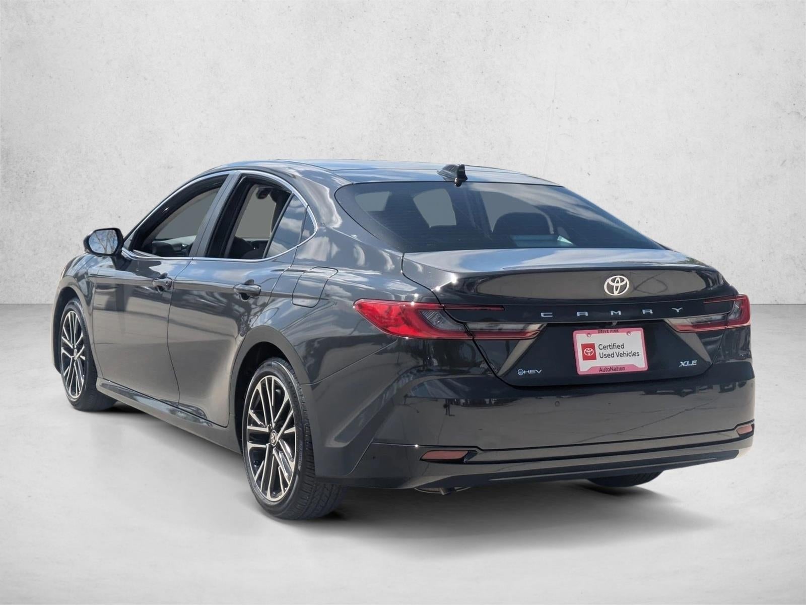 2025 Toyota Camry XLE (SE)