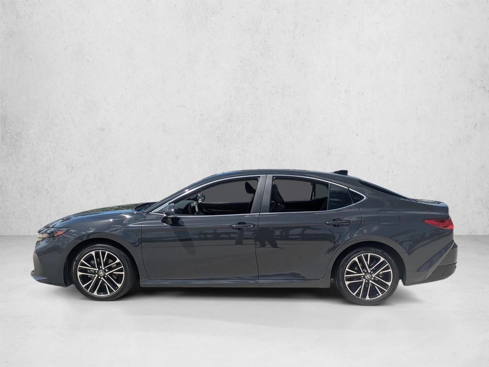 2025 Toyota Camry XLE (SE)