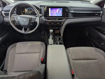 2025 Toyota Camry LE (SE)