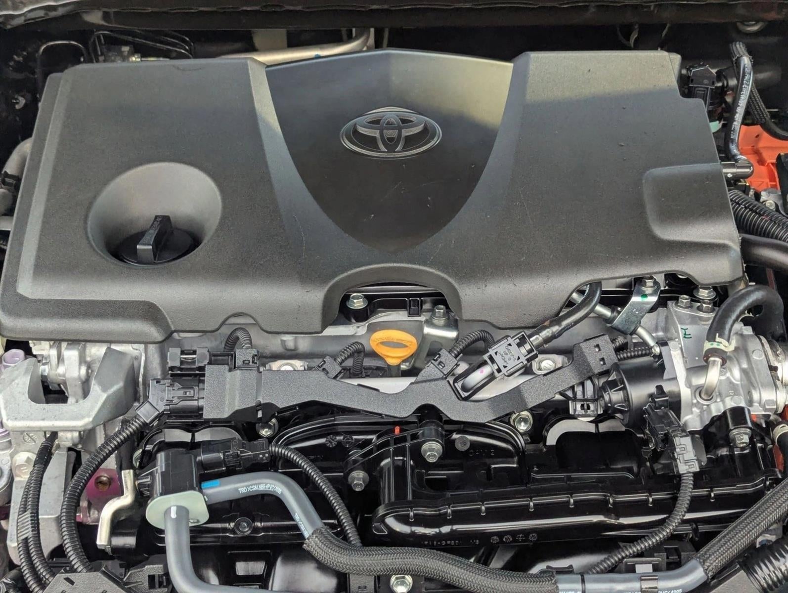 2025 Toyota Camry LE (SE)