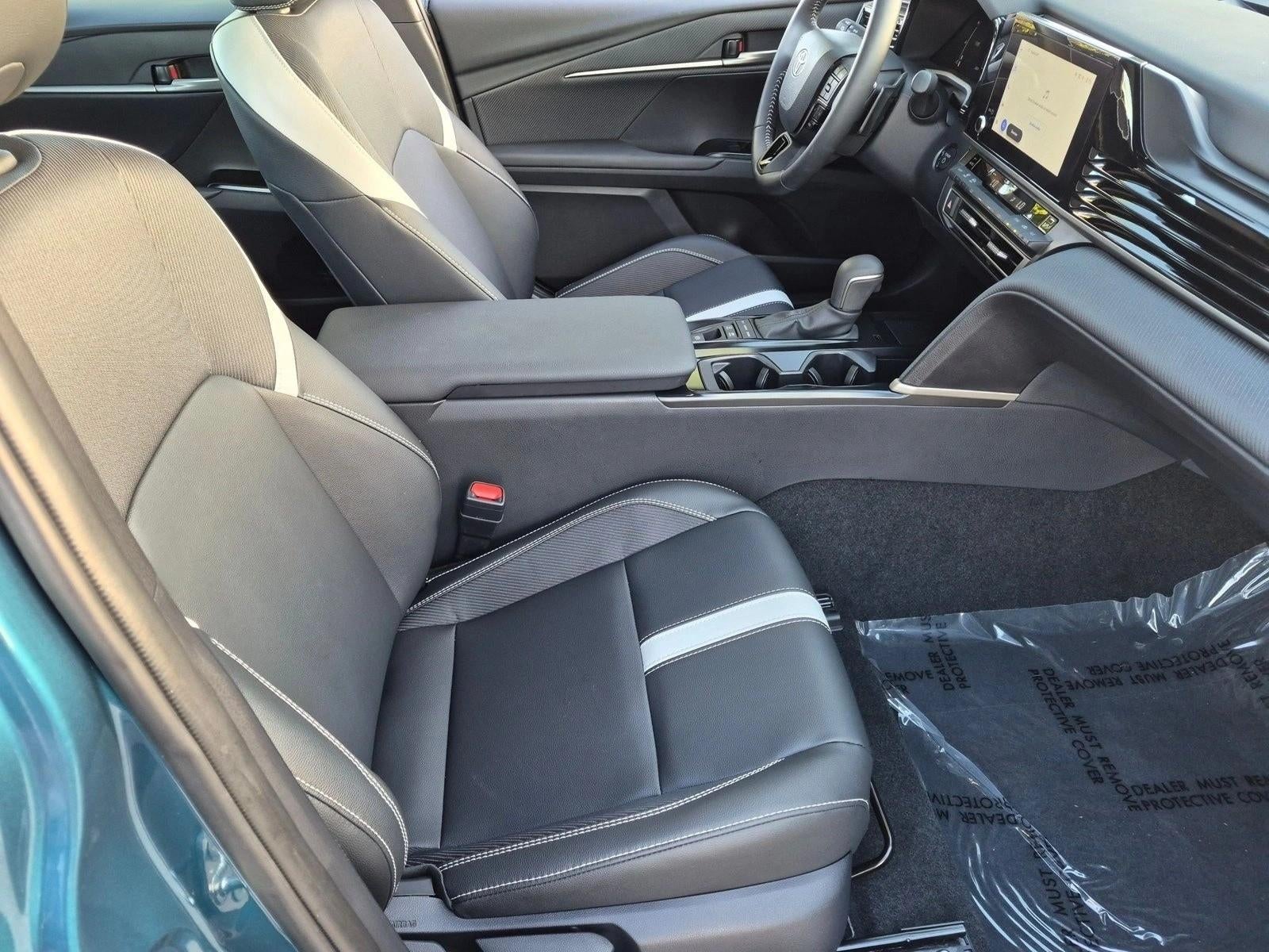 2026 Toyota Camry SE (SE)