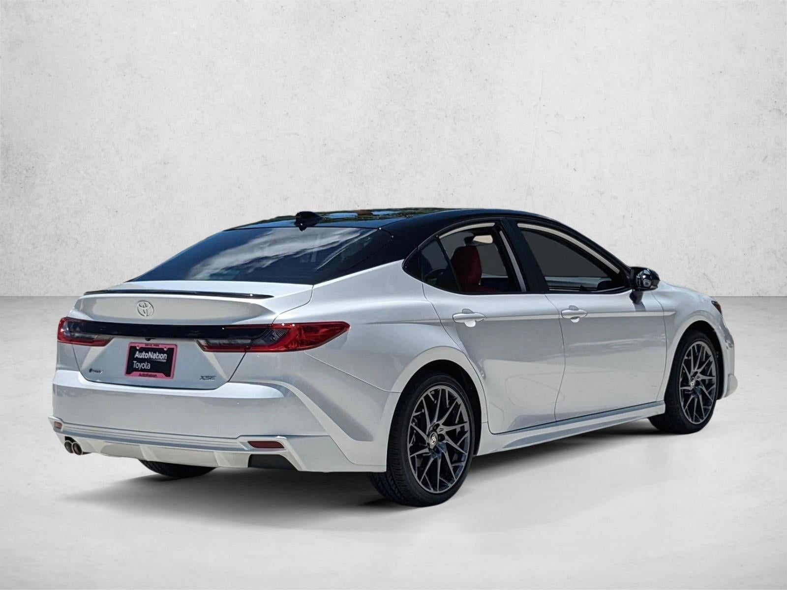 2025 Toyota Camry XSE (Natl)