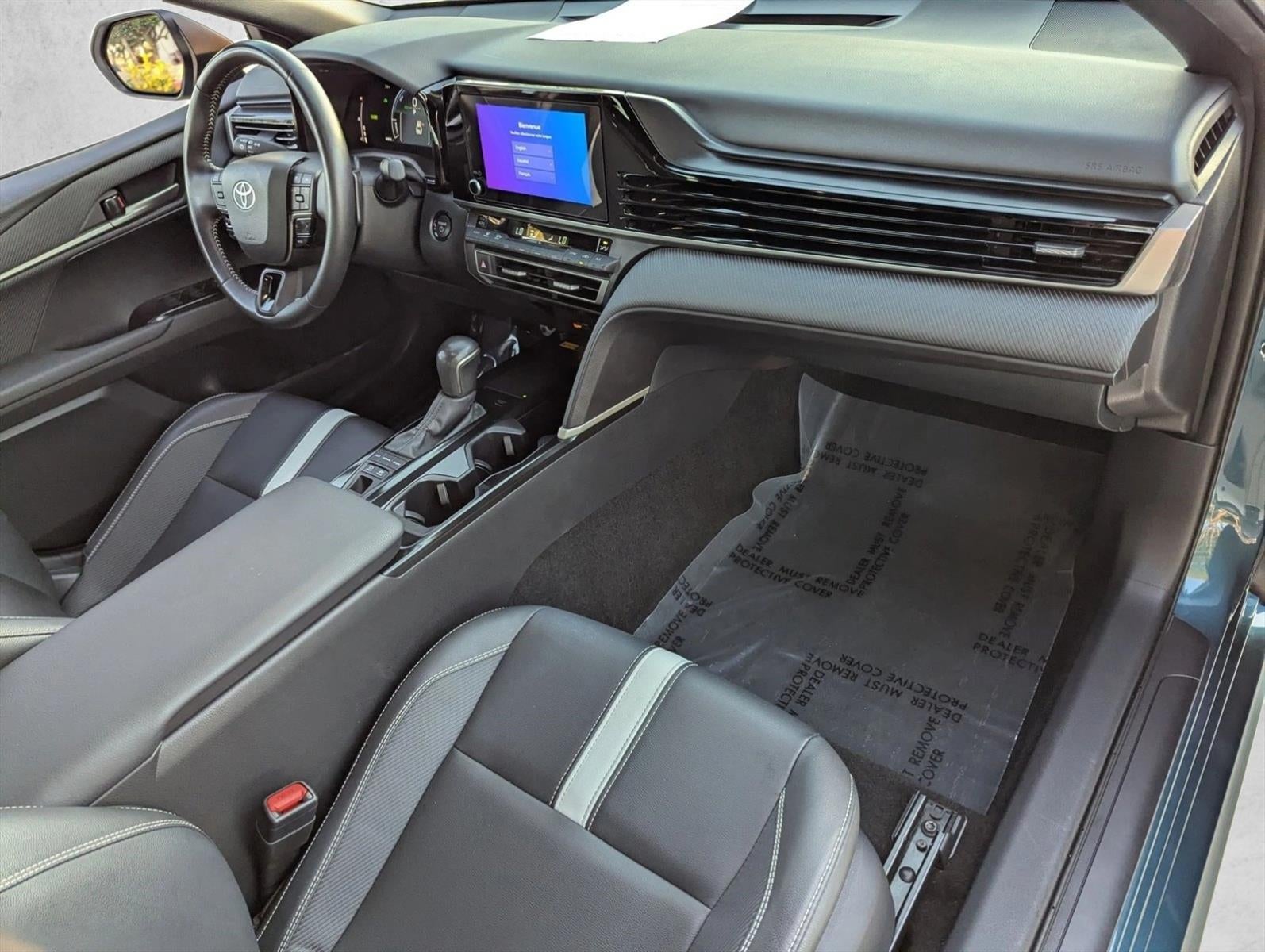 2025 Toyota Camry SE (SE)