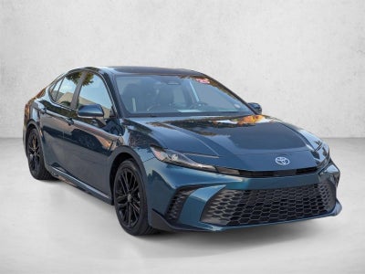 2025 Toyota Camry SE (SE)