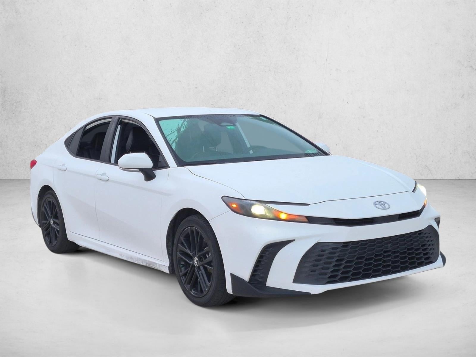 2025 Toyota Camry SE (Natl)