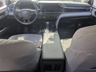 2025 Toyota Camry LE (Natl)